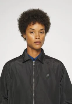 Boss Olson Badge - Lichte Jas - Black -Boss 19a8e5e3537c479cac1b0fdf8fee3b04