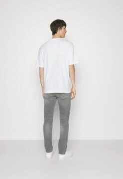 Boss Taber Zip- Jeans Tapered Fit - Medium Grey 7 Boss Taber Zip- Jeans Tapered Fit - Medium Grey -Boss 3151c6e7b3cf4c16a4135687a95b6964