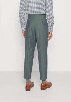 Boss Kostuum - Open Green Three 14 Boss Kostuum - Open Green Three -Boss 4110d8a2c07b4e92be433d7579ec4439