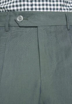 Boss Kostuum - Open Green Three 17 Boss Kostuum - Open Green Three -Boss 634ab049984747e783f9580f9337cff9