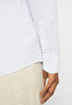 Boss Hank Kent - Overhemd - White 11 Boss Hank Kent - Overhemd - White -Boss 74dd13e801d748be83263146f3c5df7f