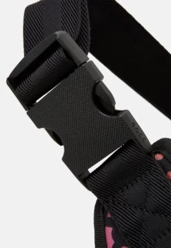 Boss X Khaby Bumbag Ao_Kb - Heuptas - Open Miscellaneous 10 Boss X Khaby Bumbag Ao_Kb - Heuptas - Open Miscellaneous -Boss a9c2bab4198a411e8f502c20dfa72aff