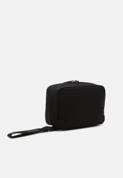 Boss Toilettas - Black -Boss cfb0857c87b04d368a72609ffa98d4f3