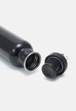 Boss Badge Bottle Unisex Set - Bidon - Black -Boss dc3acf021c9947f0a21e40ba54dcb677