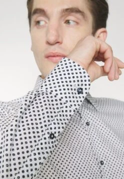 Boss Hank Kent - Zakelijk Overhemd - Navy -Boss e6009a981f7d4b09ba1ec09ca8a0fcfe