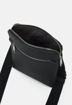 Boss Crosstown- Schoudertas - Black -Boss f5190338f7c644c48deee5354e9427d7